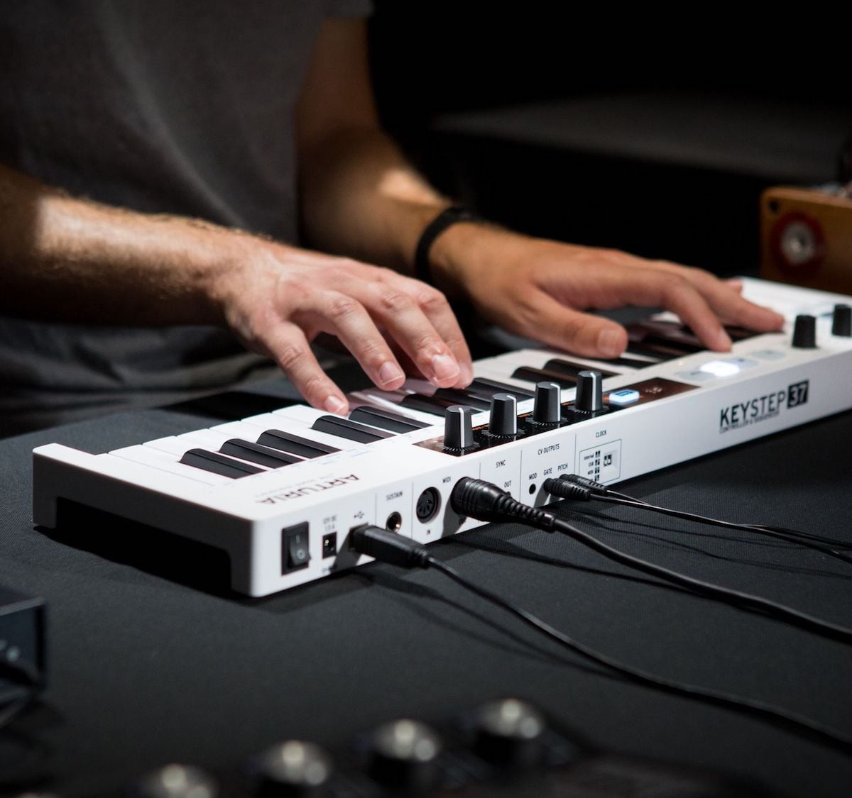 Arturia KeyStep 37 intuitive sequencing keyboard provides creative real-time MIDI controls