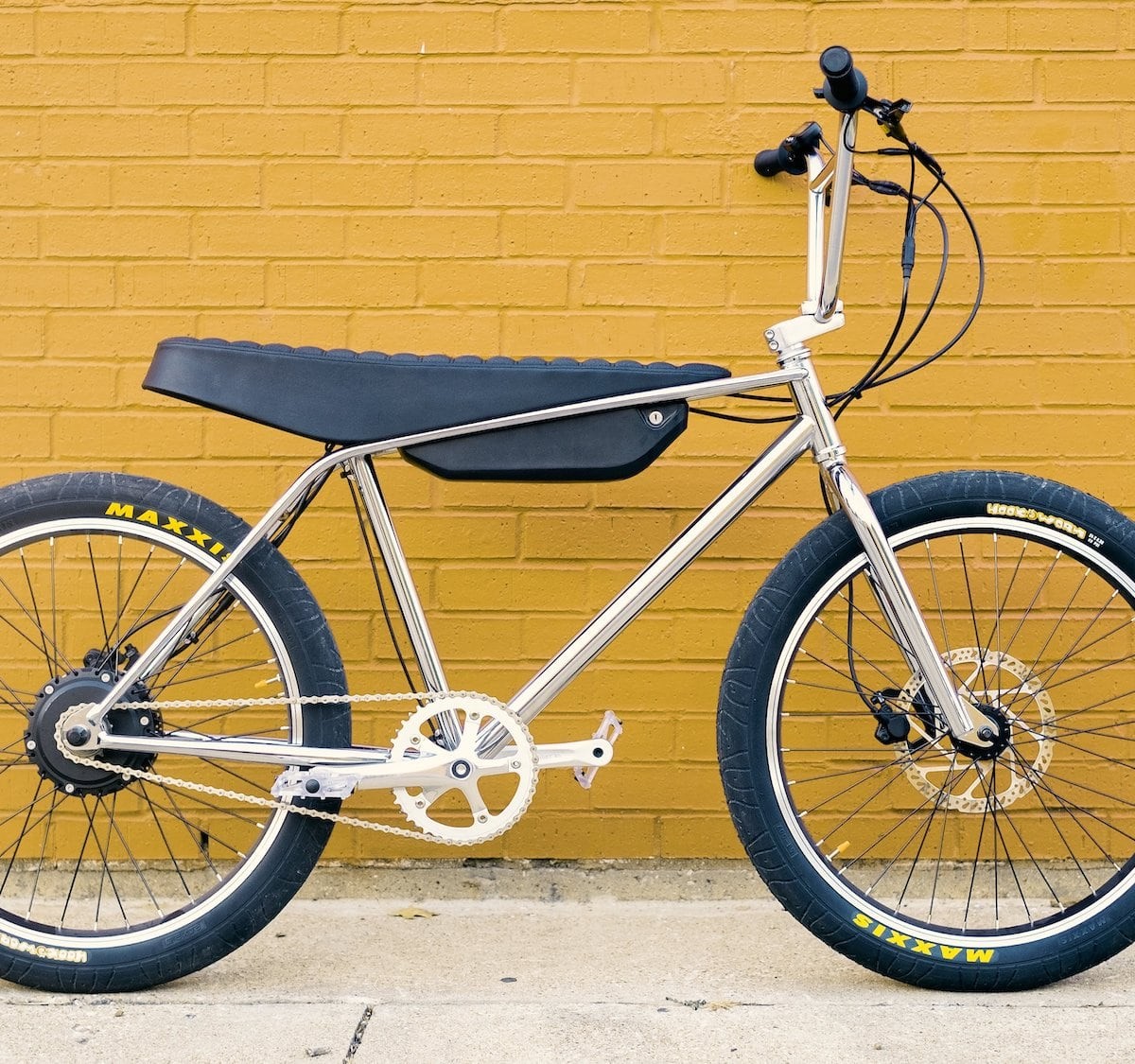 Zooz Bikes Urban Ultralight high-performance eBike is designed for city thrill seekers