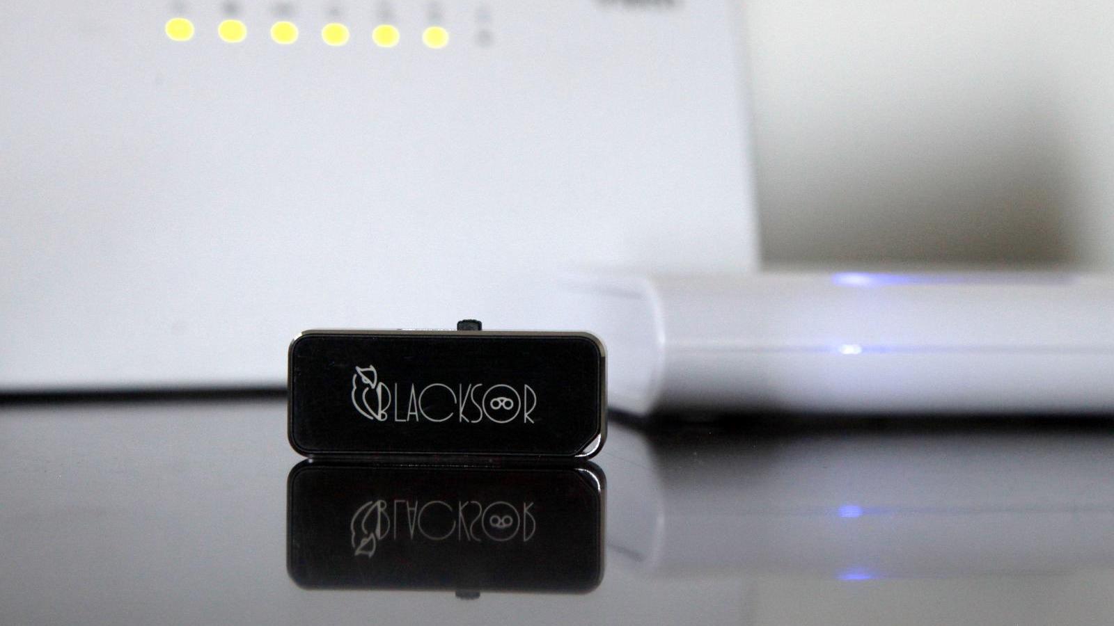 BlackSor plug-and-play router security system protects your family & friends