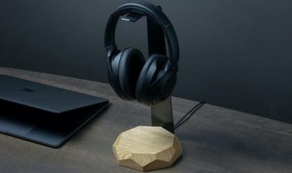Oakywood 2 in 1 Headphone Stand and Charger