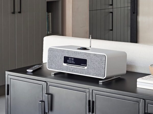 Ruark Audio R3 compact music system has a retro design and delivers enhanced stereo sound