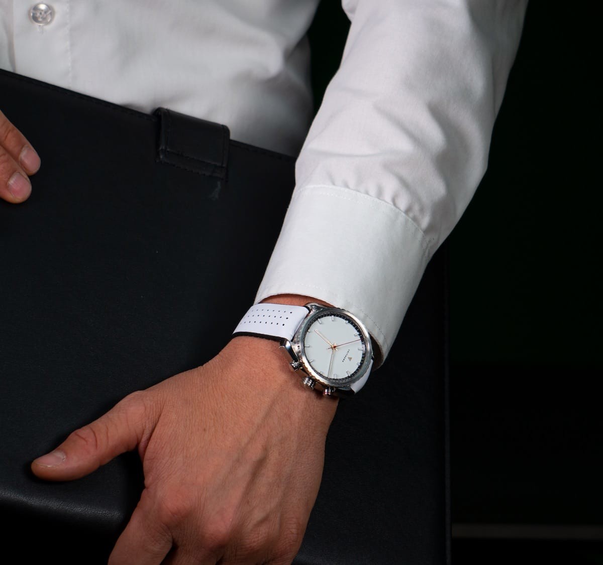 Leitners Ad Maiora futuristic hybrid smartwatch blends elegance and ...
