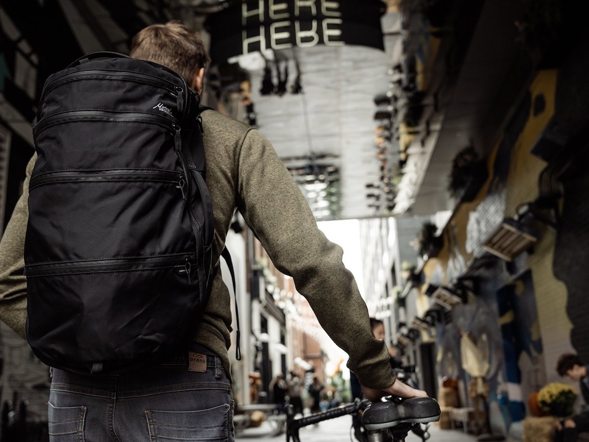 Matador SEG30 segmented backpack offers efficient organization and a 30-liter capacity