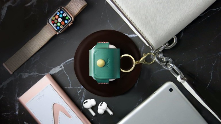 These <em class="algolia-search-highlight">handmade</em> leather accessories make your new iPhone 12 and AirPods Pro look beautiful