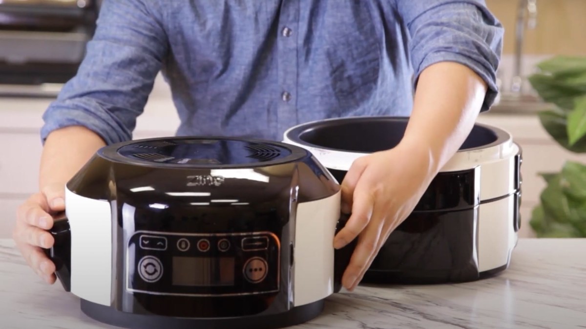 Flip air fryer & slow multicooker transforms into a multicooker, slow