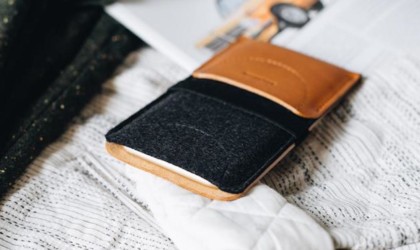 band&roll Kangaroo leather smartphone wallet case