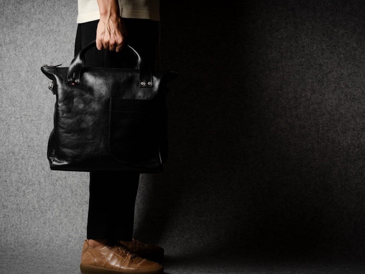 hardgraft Ad-Lib Leather Shoulder Bag can hold clothing, a laptop, accessories, and more