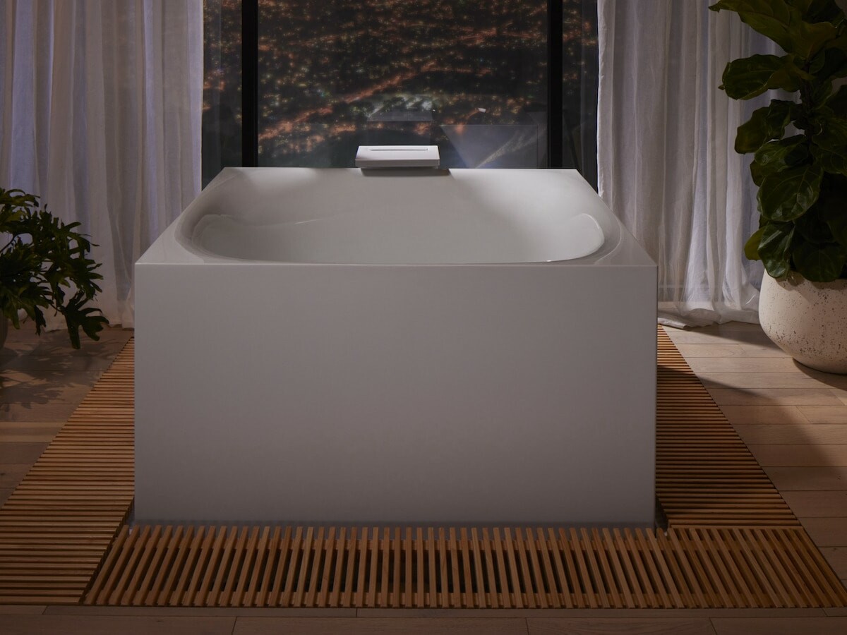 Kohler Stillness Bath freestanding tub uses PerfectFill technology with