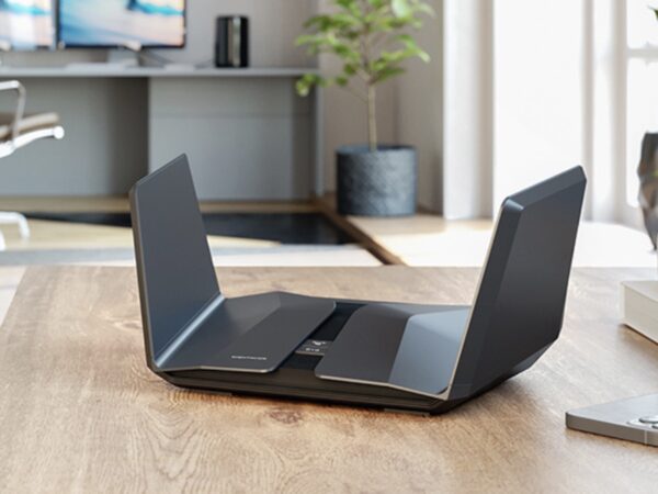 Netgear Nighthawk RAXE500 tri-band Wi-Fi 6E router supports the new 6 GHz band