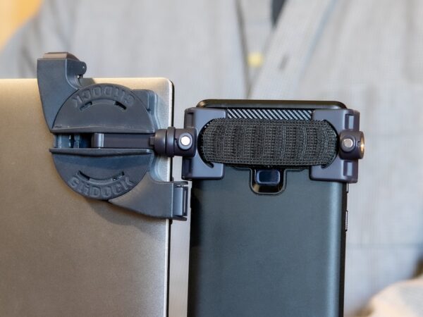 GliDOCK smartphone dock lives on your laptop