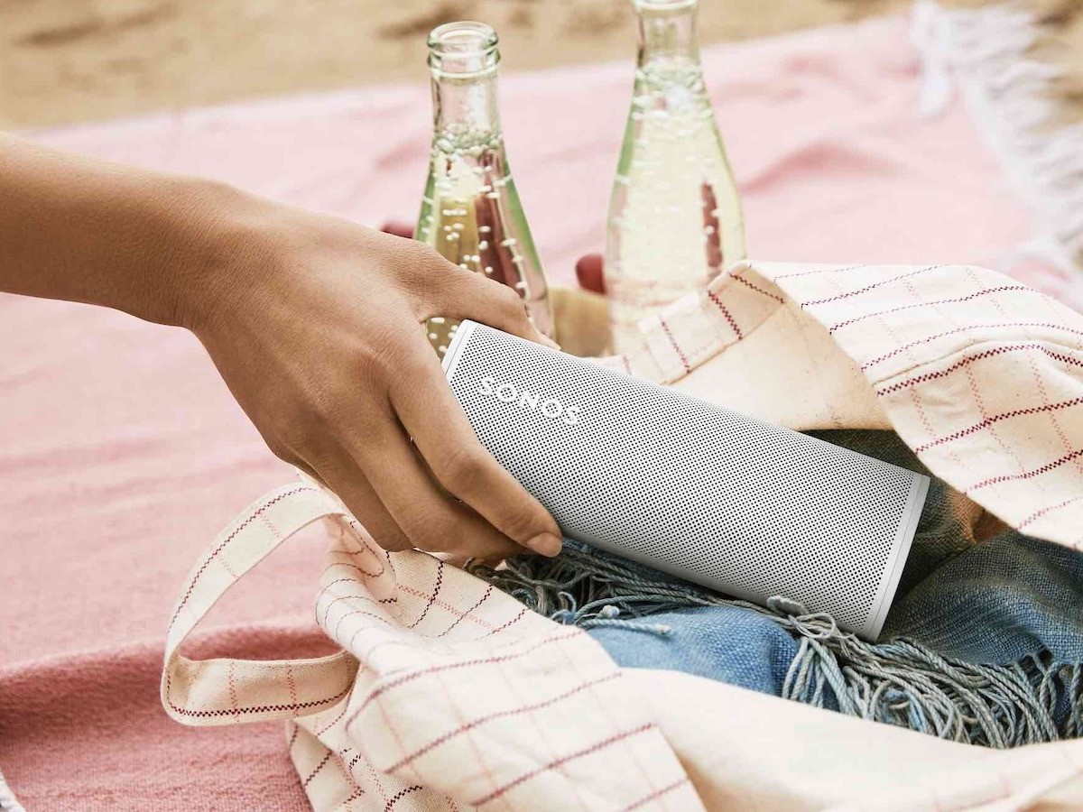 Sonos Roam portable speaker supports AirPlay 2 and Qi charging
