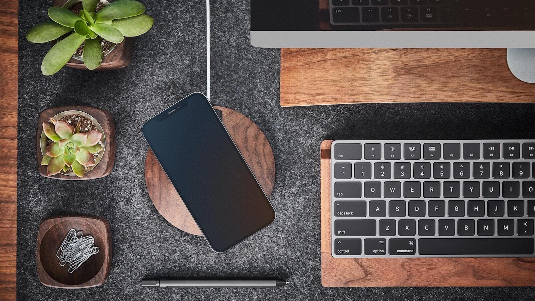 https://thegadgetflow.com/wp-content/uploads/2021/04/Build-your-dream-desk-setup-with-these-desk-gadgets-and-accessories-featured.jpeg