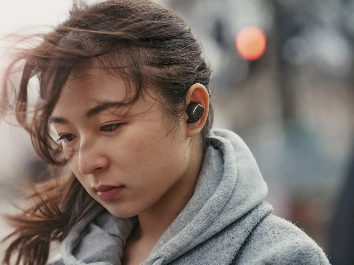 EPOS GTW 270 Hybrid wireless earbuds let you game anywhere without lag