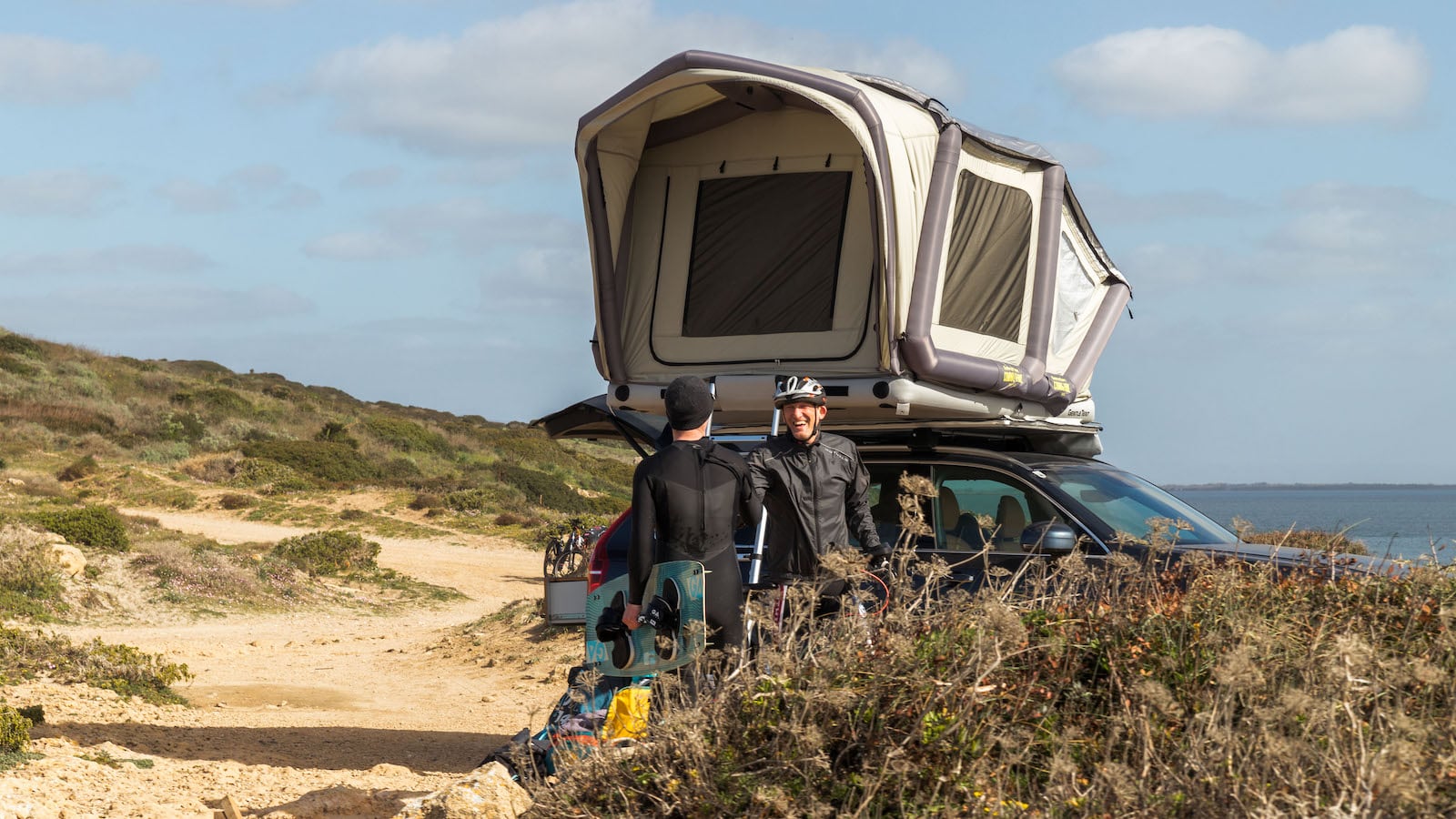 The rooftop tent for 4 people by GentleTent assembles easily