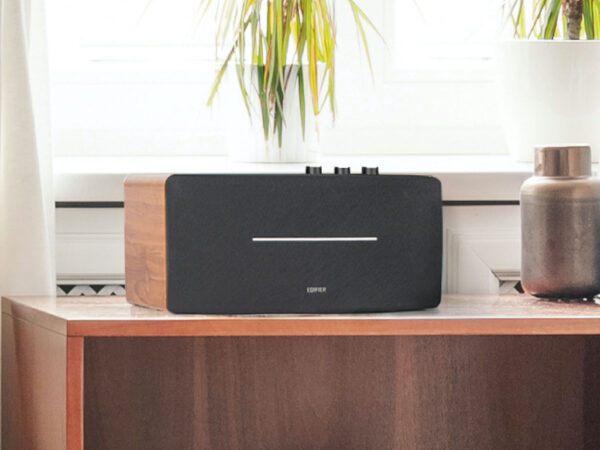 Edifier D12 desktop stereo speaker has versatile connectivity and top-notch sound