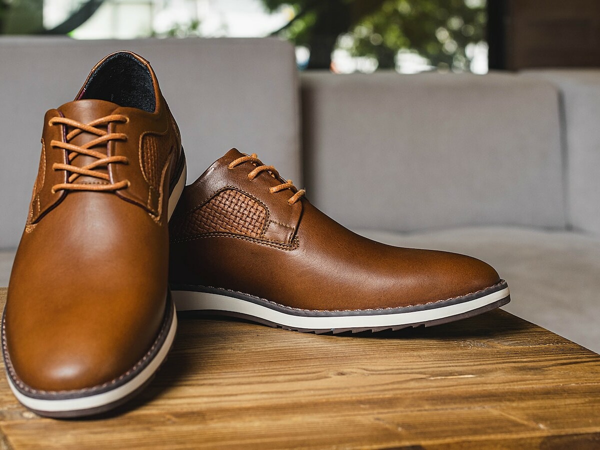 John Candor Shoes cross-occasional footwear are comfortable to wear with a high-end look