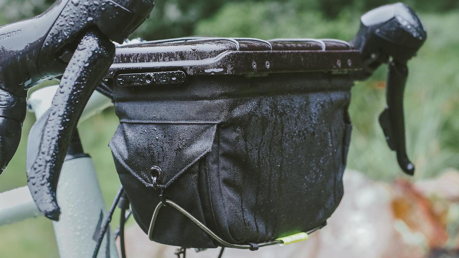Route Werks The Handlebar Bag for bikes gives you quick