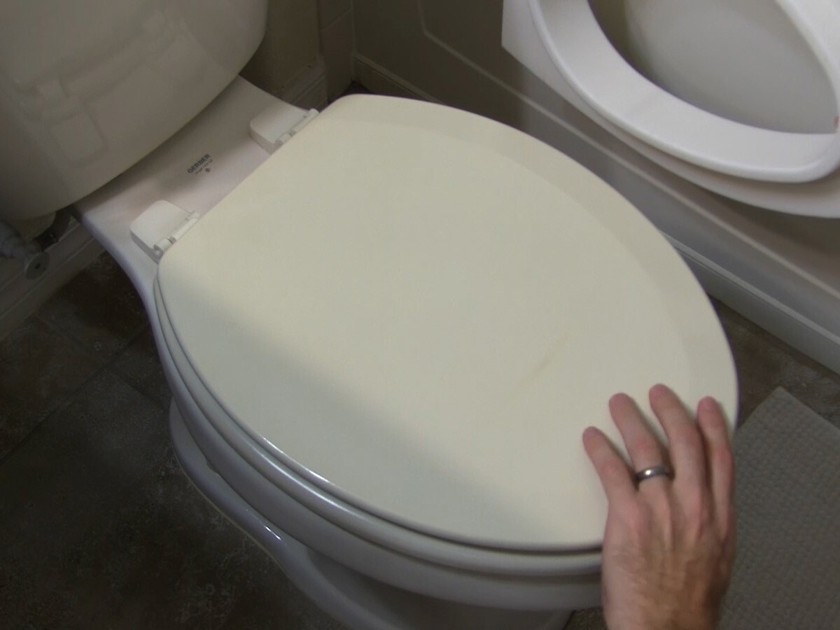 The SICK BUDDY toilet bowl cushion provides a clean barrier between you