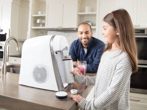 Vitapod in-home drink system blends filtered water with vitamins and antioxidants