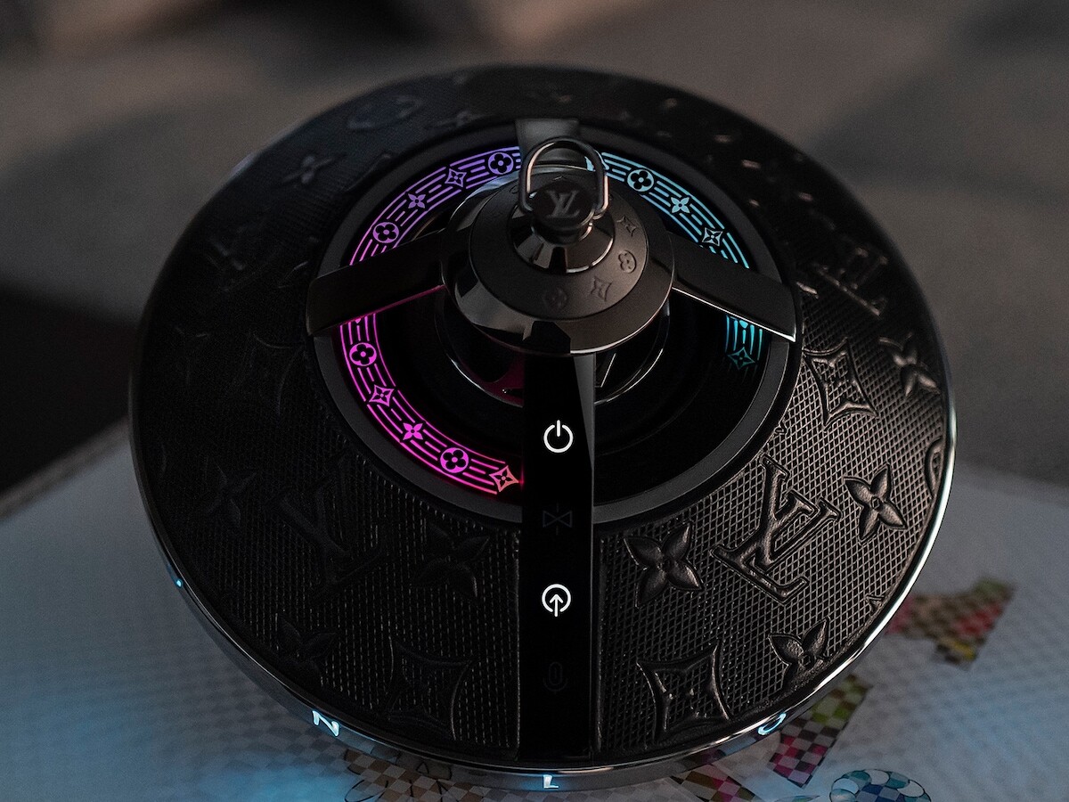 Louis Vuitton Horizon Light Up Speaker provides up to 360 degrees of