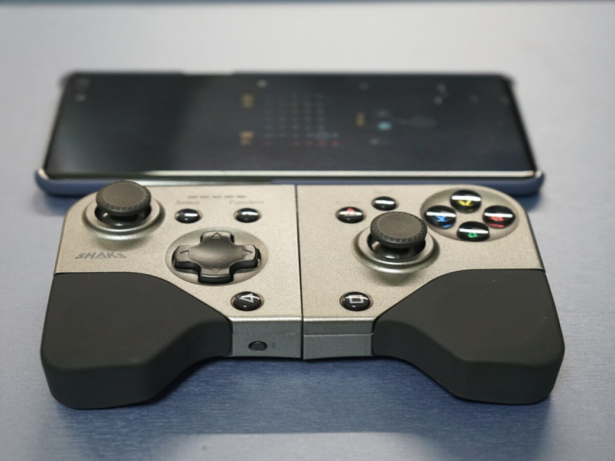 SHAKS S5b wireless gamepad controller works with multiple devices and has low latency