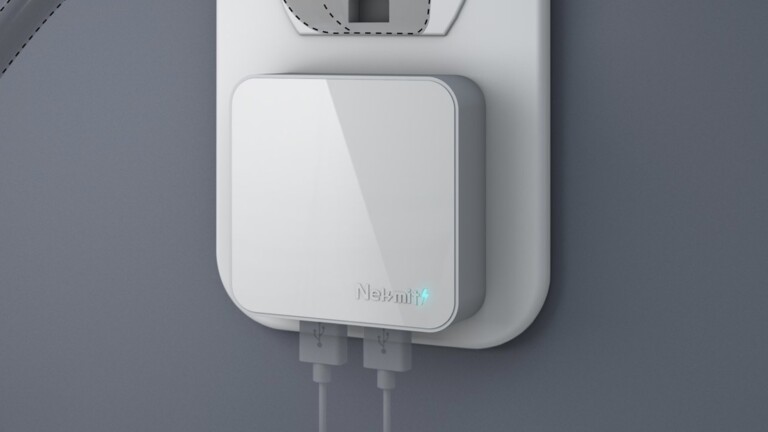 Nekmit 24-watt Flat USB Wall Charger has Smart IC Technology that recognizes your devices