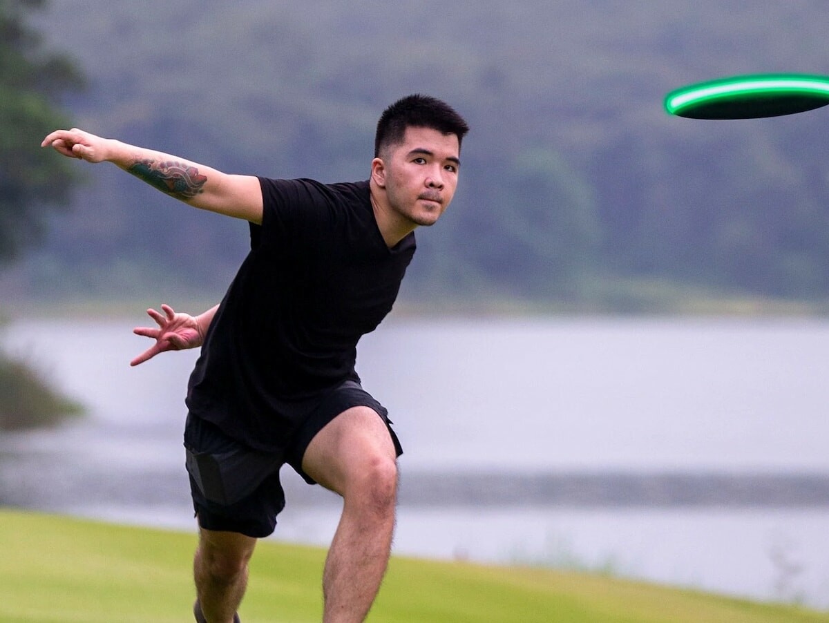 TOSY Flying Duo Boomerang and Flying Disc are waterproof and feature