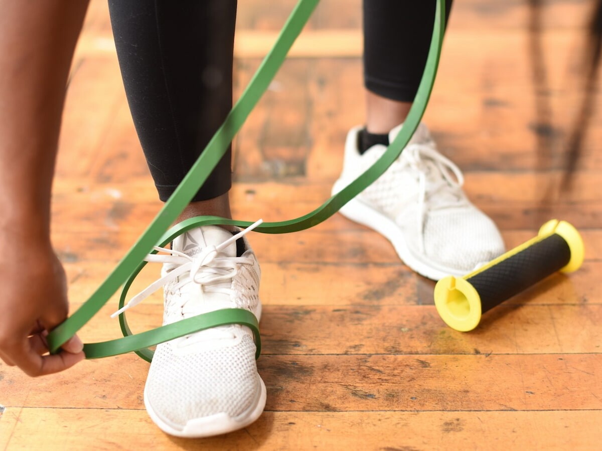 TRX BANDIT universalfit handle attaches to more than 1 band for