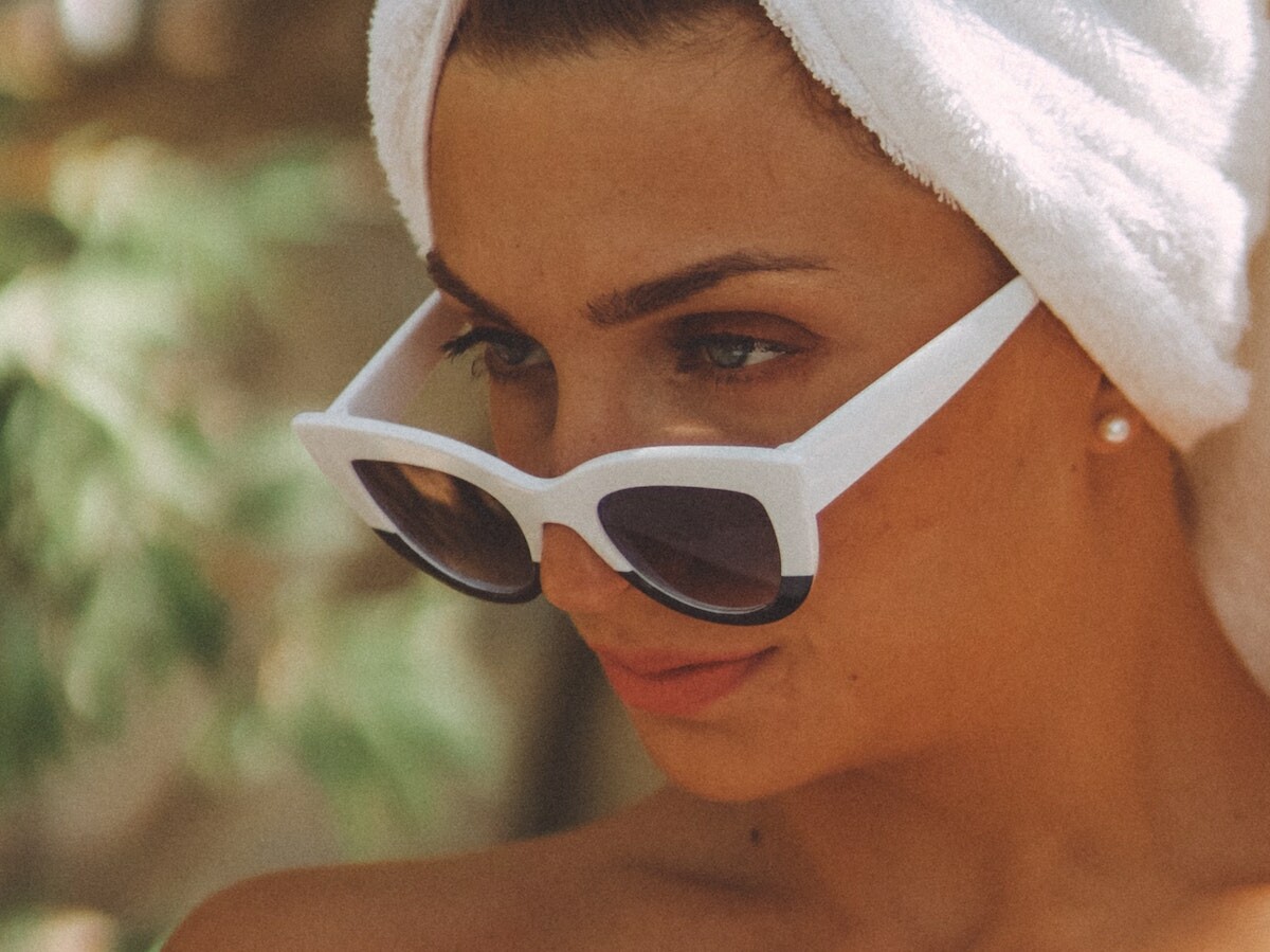 Mania: Symptoms, diagnosis, treatments, and more