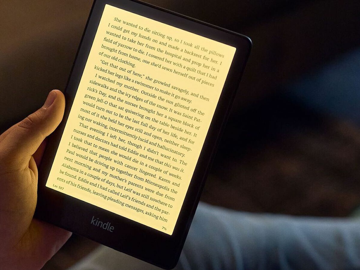 Amazon 11th Gen. Kindle Paperwhite has a 6.8-inch display and an adjustable warm light