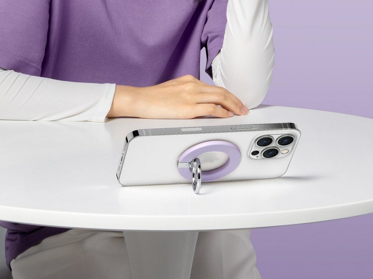 Anker 610 Phone Grip and stand (MagGo) keeps your iPhone 13