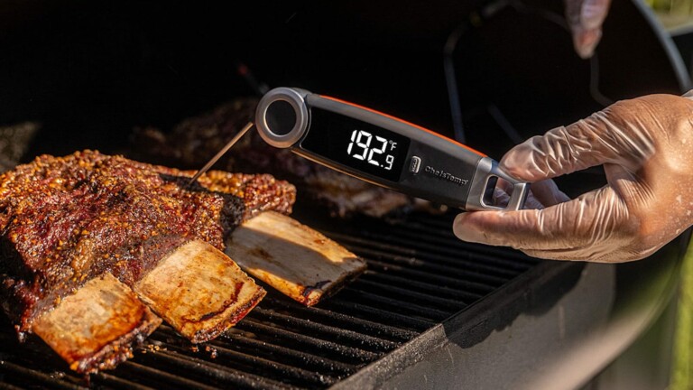 ChefsTemp Finaltouch X10 accurate meat thermometer provides readouts within 3 seconds