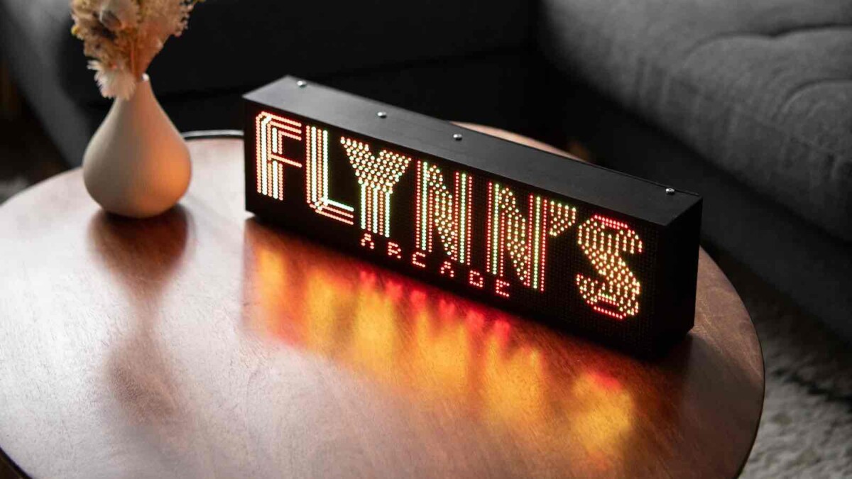 Review: Fintic desk-size LED ticker brings Wall Street to your office