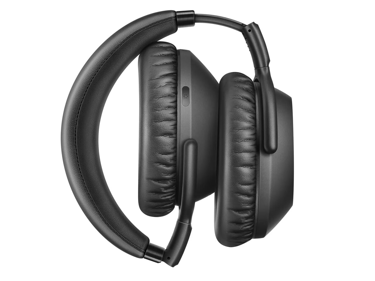 Sennheiser PXC 550II Wireless headphones features Smart Pause to react