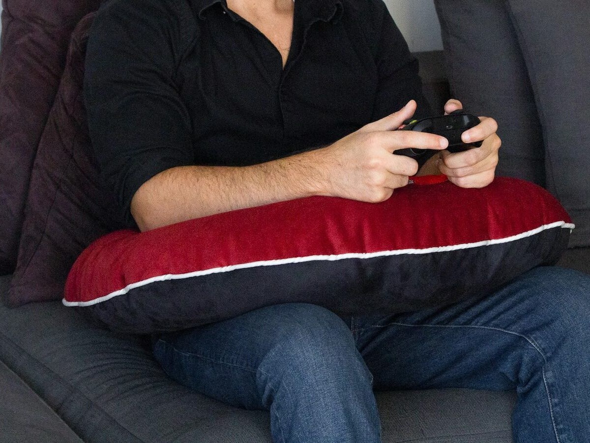 Valari gaming pillows support your back, neck & shoulders for long