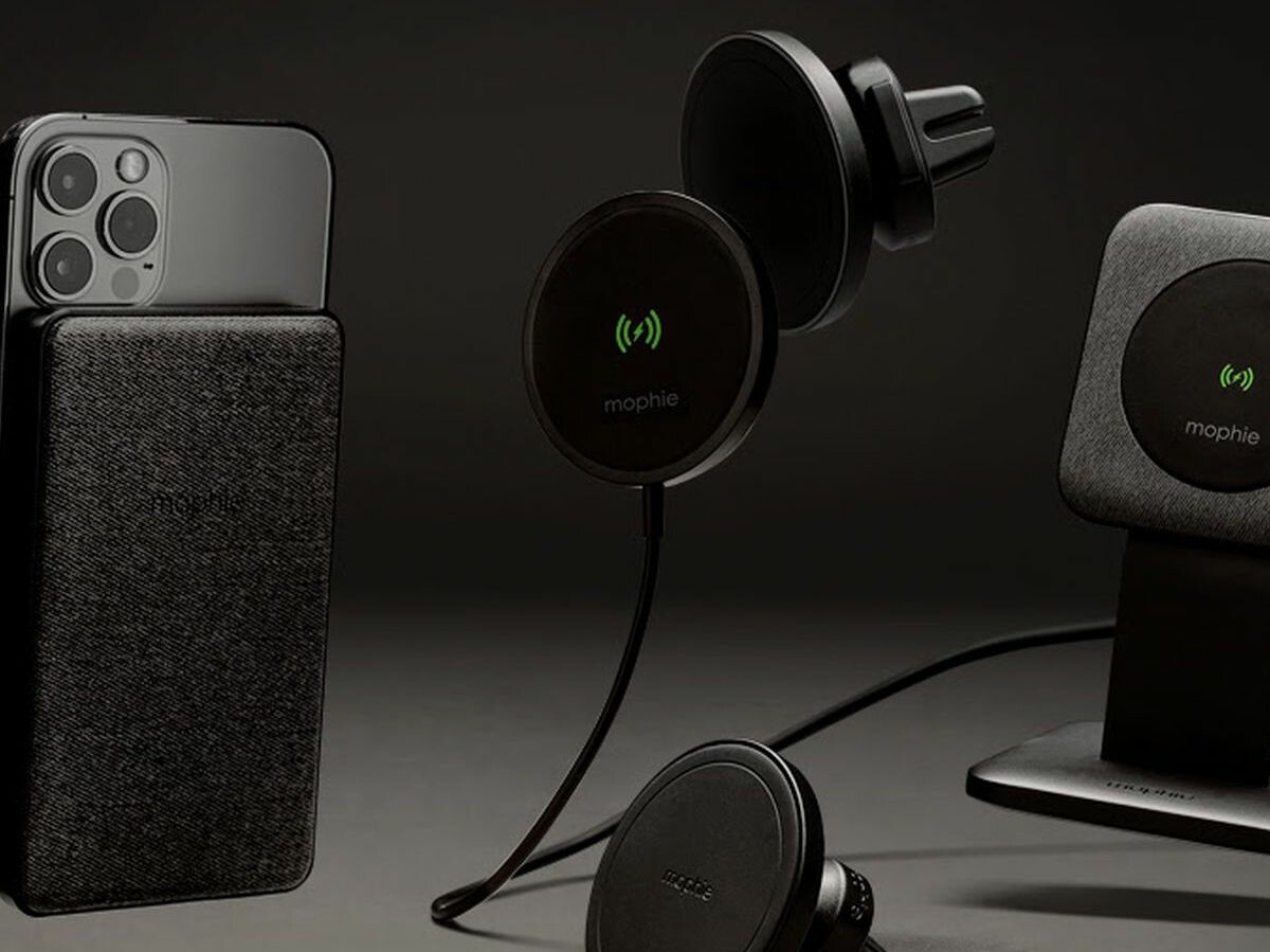 mophie snap+ wireless vent mount MagSafe car charger provides universal