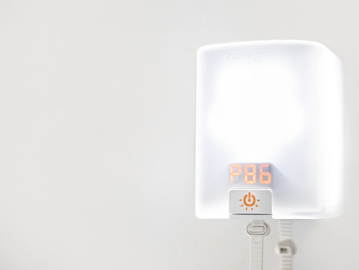 Deciwatt NowLight manual electric light generates power each time you
