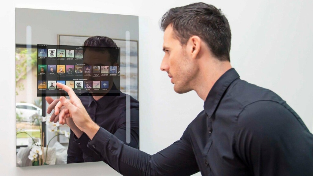 Capstone Connected Smart Mirror 