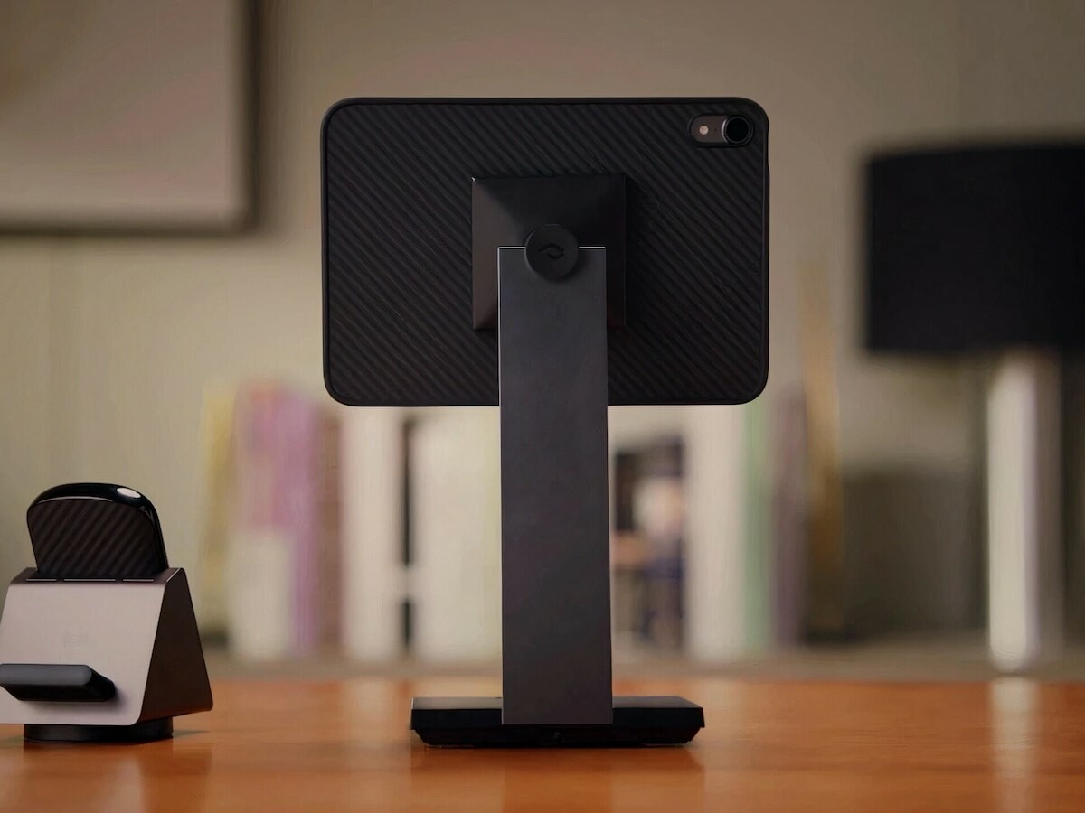 PITAKA MagEZ Charging Stand for Tablets features a 15-watt wireless charging base