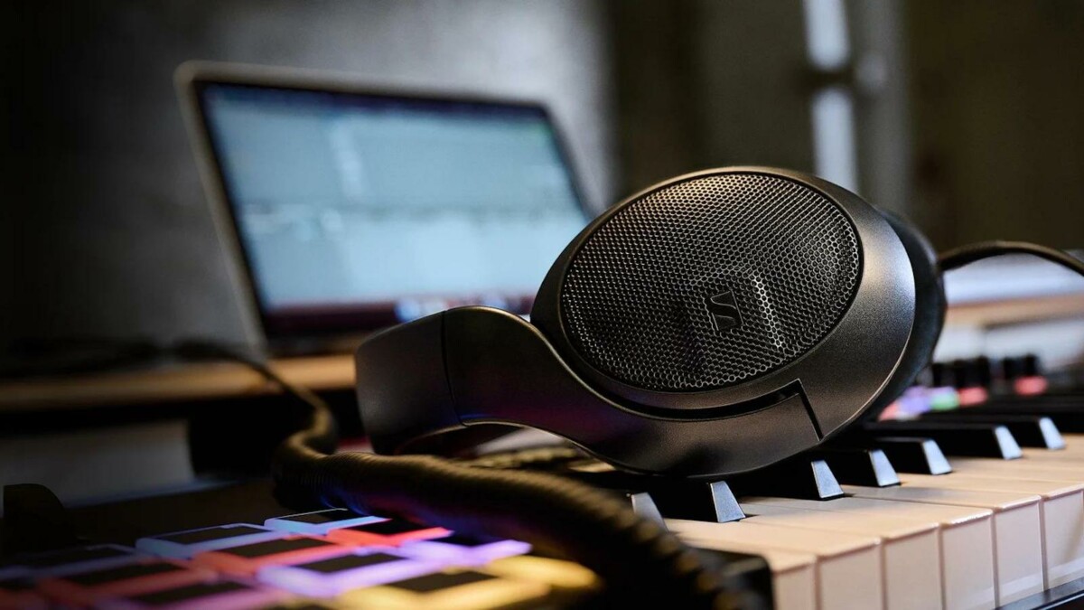 Best content creator gadgets and accessories for your home studio