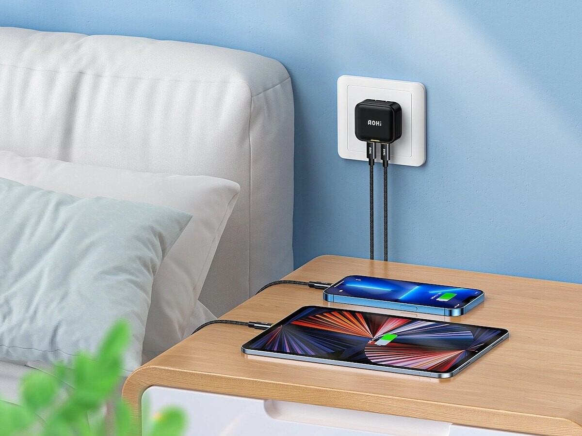 AOHI Magcube 40W Foldable Charger uses intelligent power allocation to optimize supply