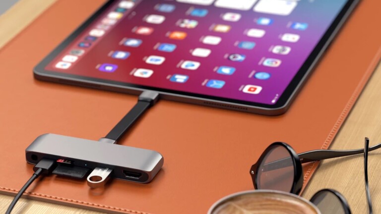 Satechi USB-C Mobile Pro Hub SD gives the iPad M1 a 6-in-1 external hub for full potential