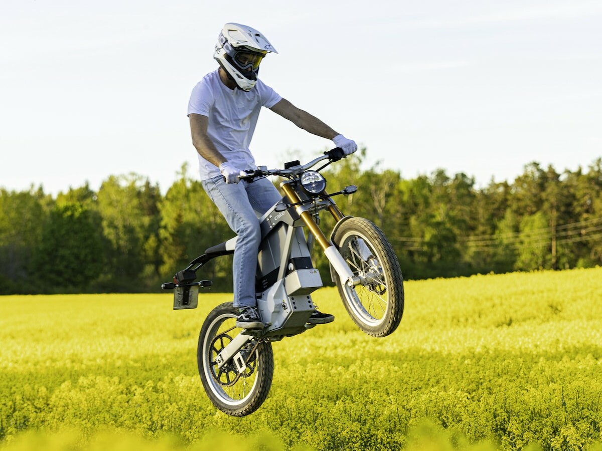 Cake Bukk Super Light and Cake Bukk Power Light First Look