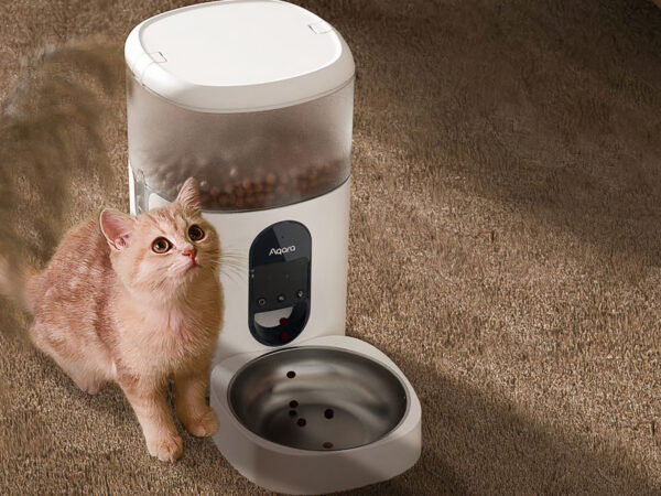 Aqara Smart Pet Feeder C1 comes with a dedicated button for portion control and more