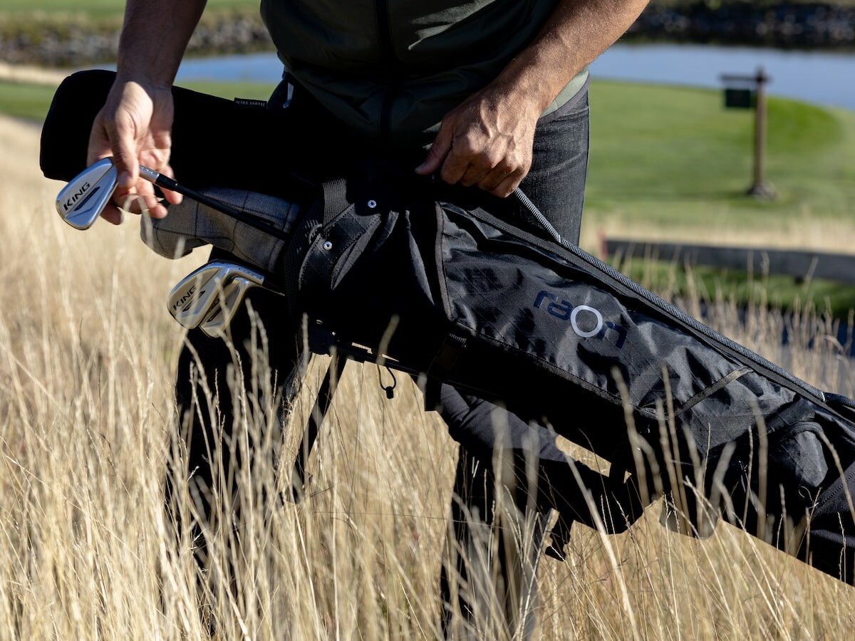 Raon Golf Sunday Sling crossbody golf bag distributes the load evenly