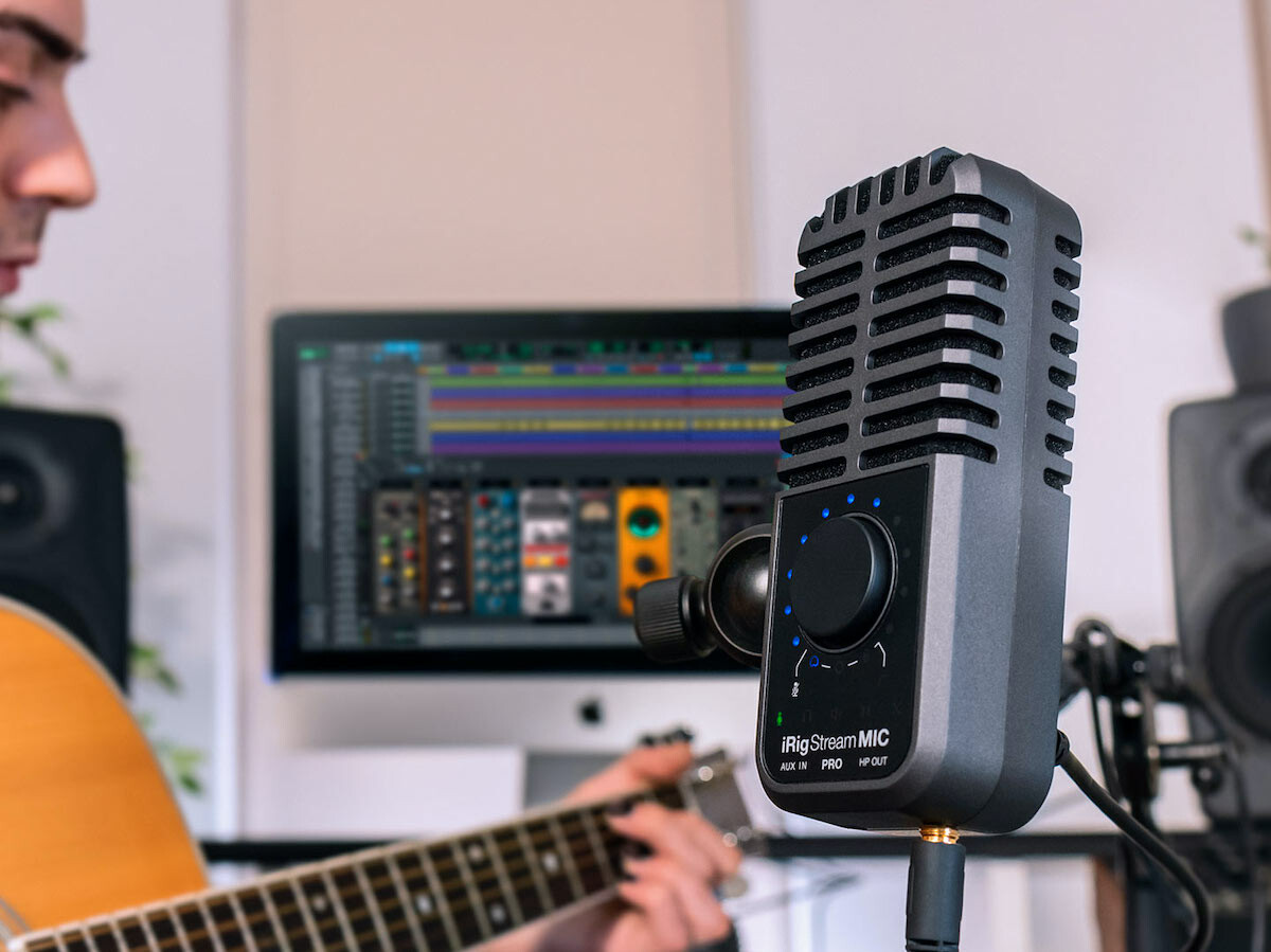 iRig Stream Mic Pro multipattern microphone is also a stereo & 4