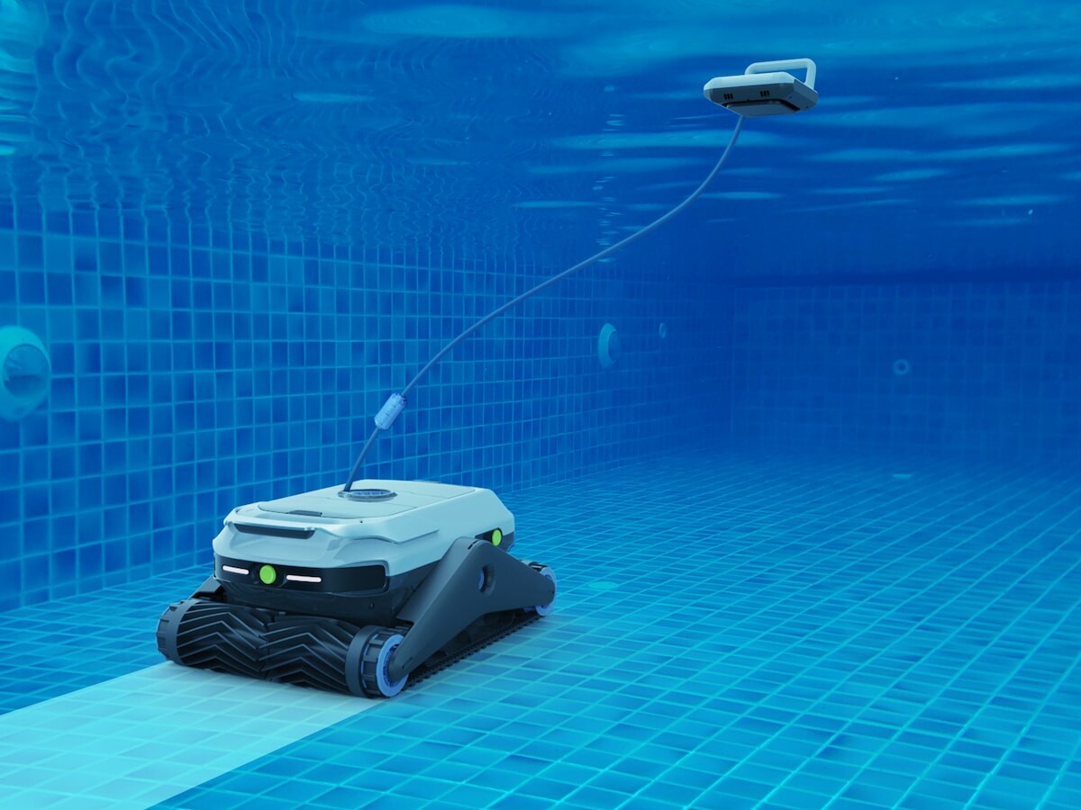 Degrii Zima Pro ultrasonic radar cordless pool cleaner can climb & clean walls and stairs