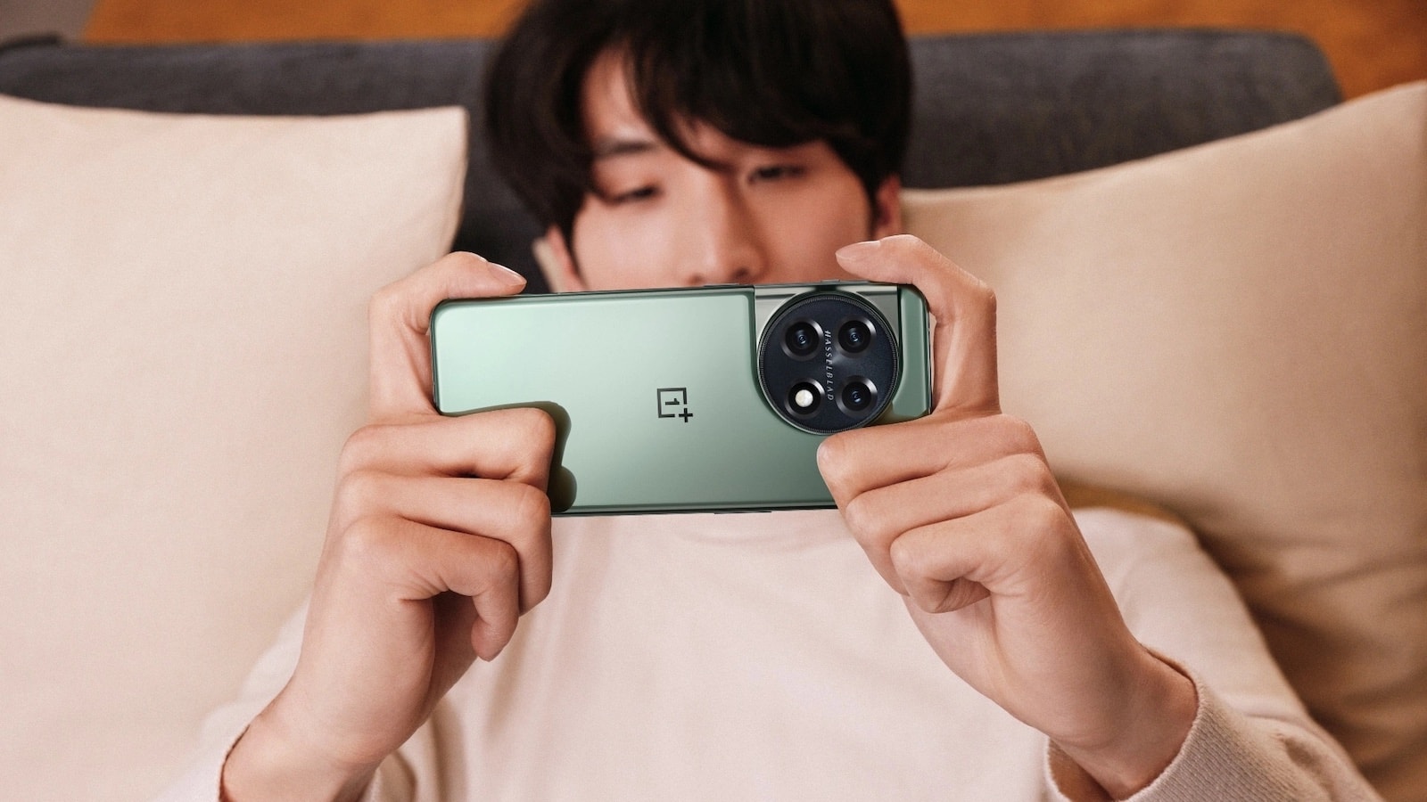 OnePlus 11 5G smartphone boasts a 3rd-gen Hasselblad camera