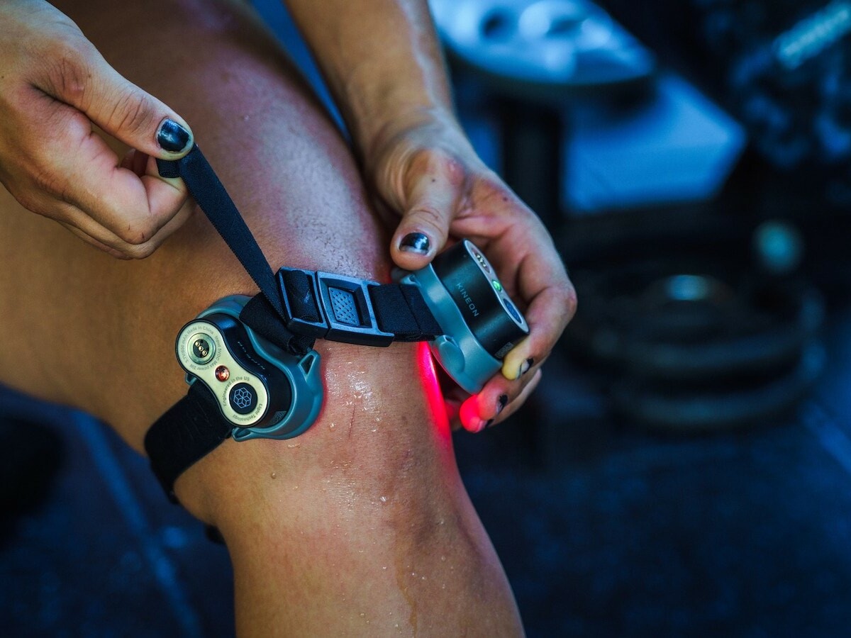 Kineon Move+ Pro wearable painkiller helps you say goodbye to chronic joint pain