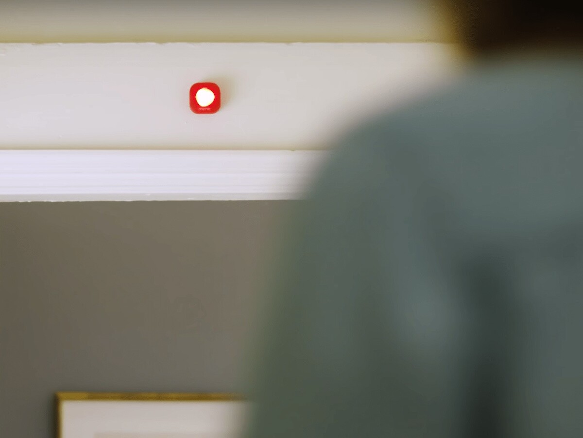 Mimiq GO portable security device sounds a 120 dB alarm & sends real